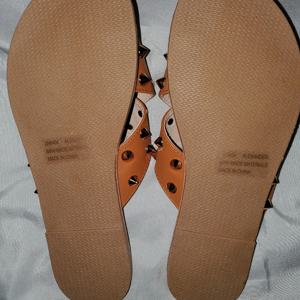 Sandals - Picture 3 of 4
